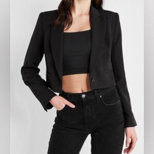 Express Women's Black cropped blazer